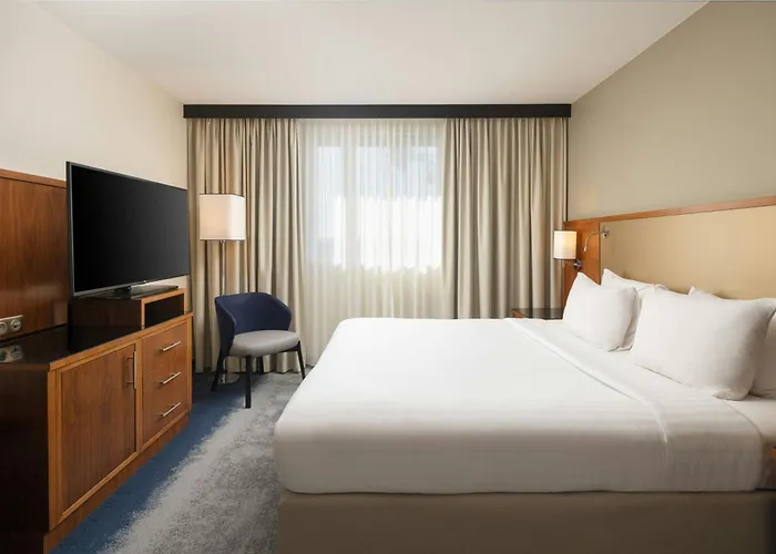 Hotel Courtyard By Marriott Toulouse Airport